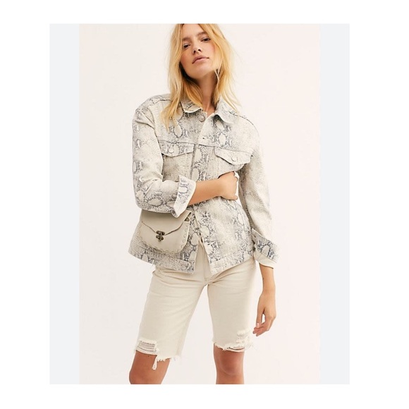 Free People Snake Trucker Jacket Sz M - Picture 2 of 11
